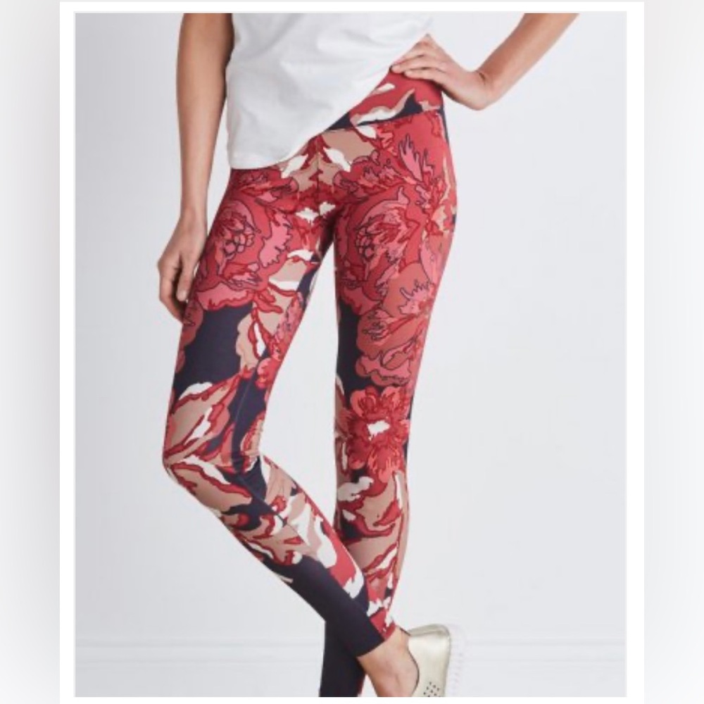 SOFT SURROUNDINGS Superslim Roja Rose Leggings